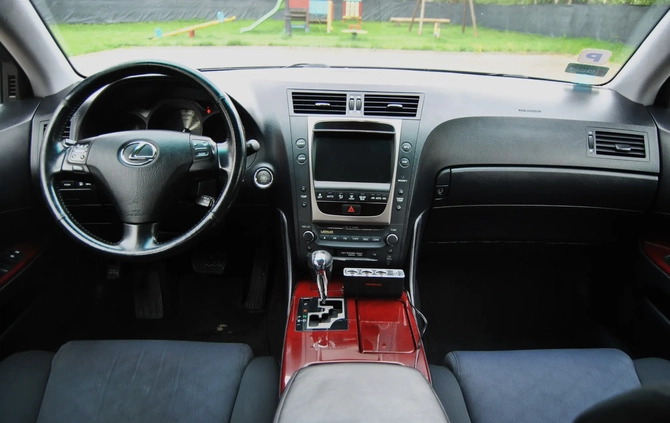 Lexus GS cena 28900 przebieg: 259000, rok produkcji 2005 z Osieczna małe 232